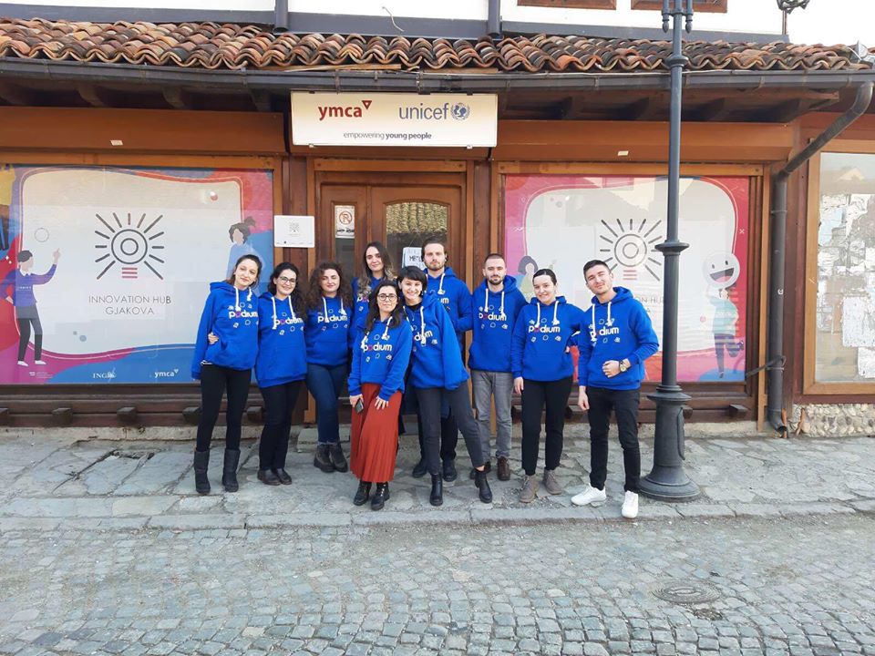 Volunteer Mentors Empower Youth for Social Change