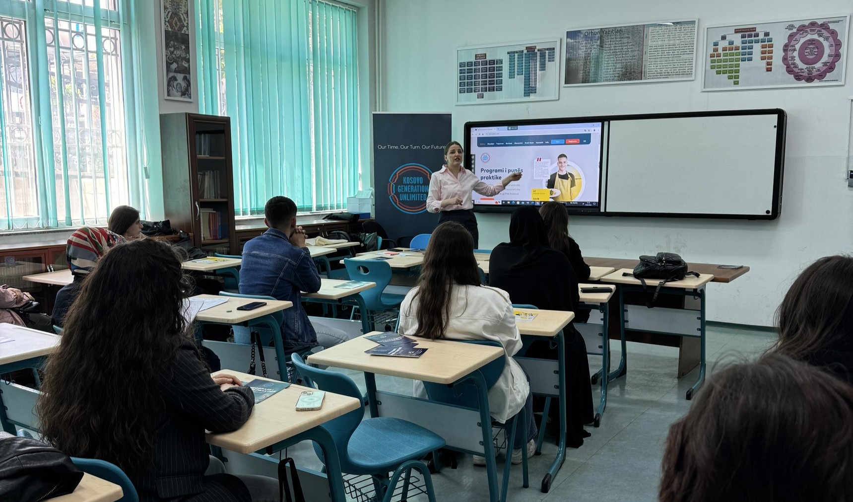 Kosovo CSR Network Hosts Informative Sessions on Internships for Students